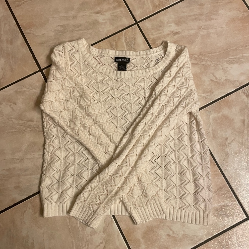 Wet Seal Cropped Sweater Size: L